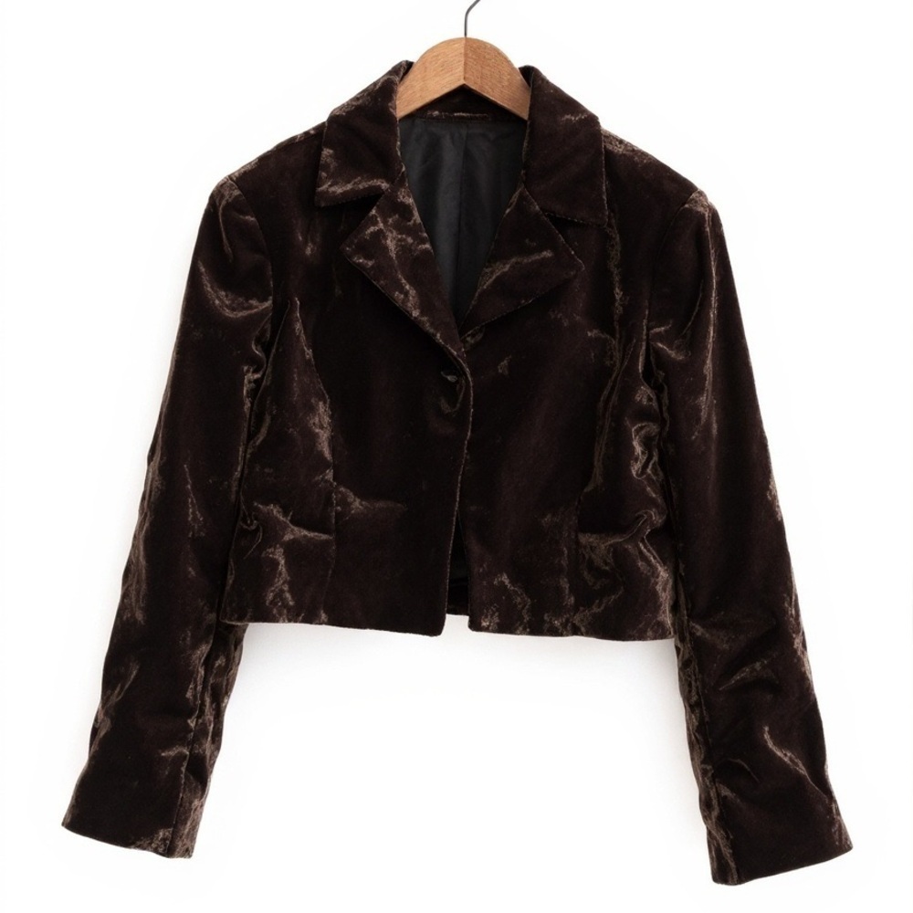 Elegant Women's Velvet Blazer in Deep Brown